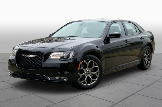 Used 2018 Chrysler 300