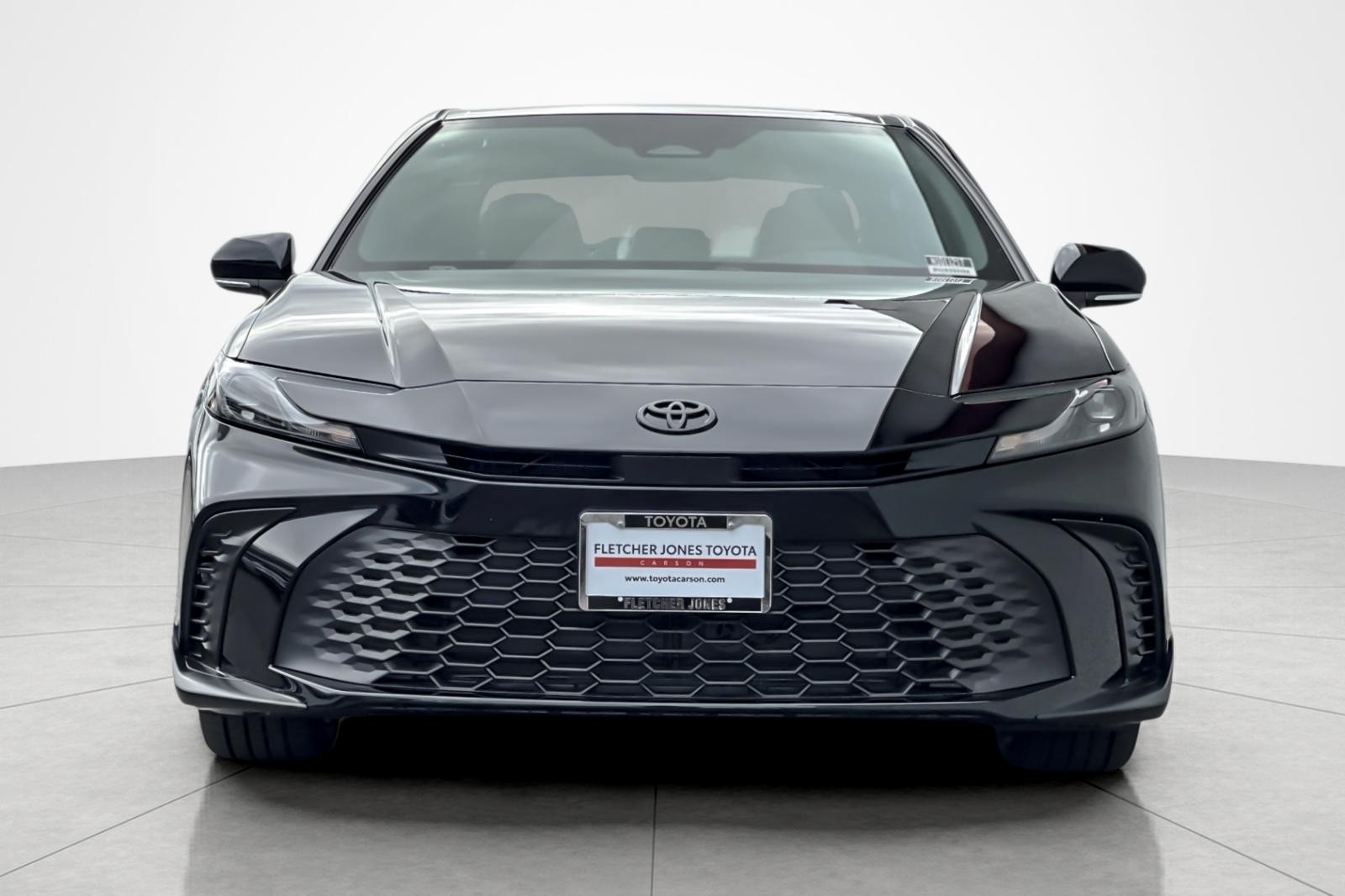 2026 Toyota Camry SE - Photo 8