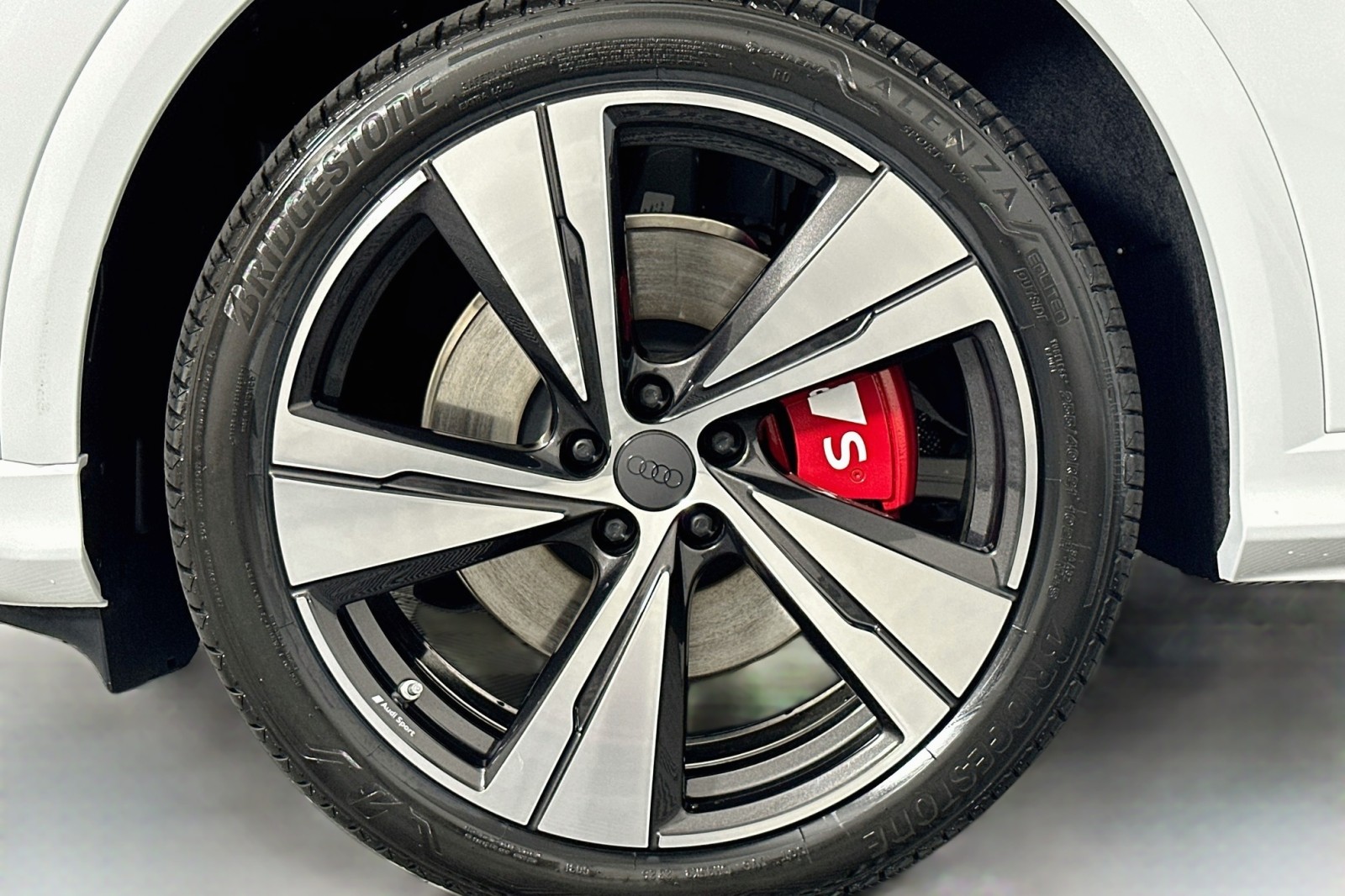 New 2026 Glacier White Metallic Audi Premium Plus image 10
