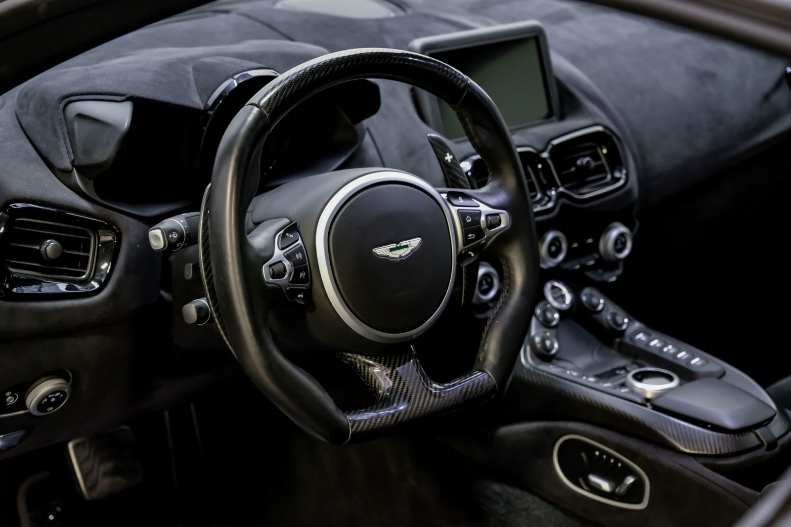 2019 Aston Martin Vantage Coupe CarbonRoof SportsLthrCarbon PremiumAudio Bla 15