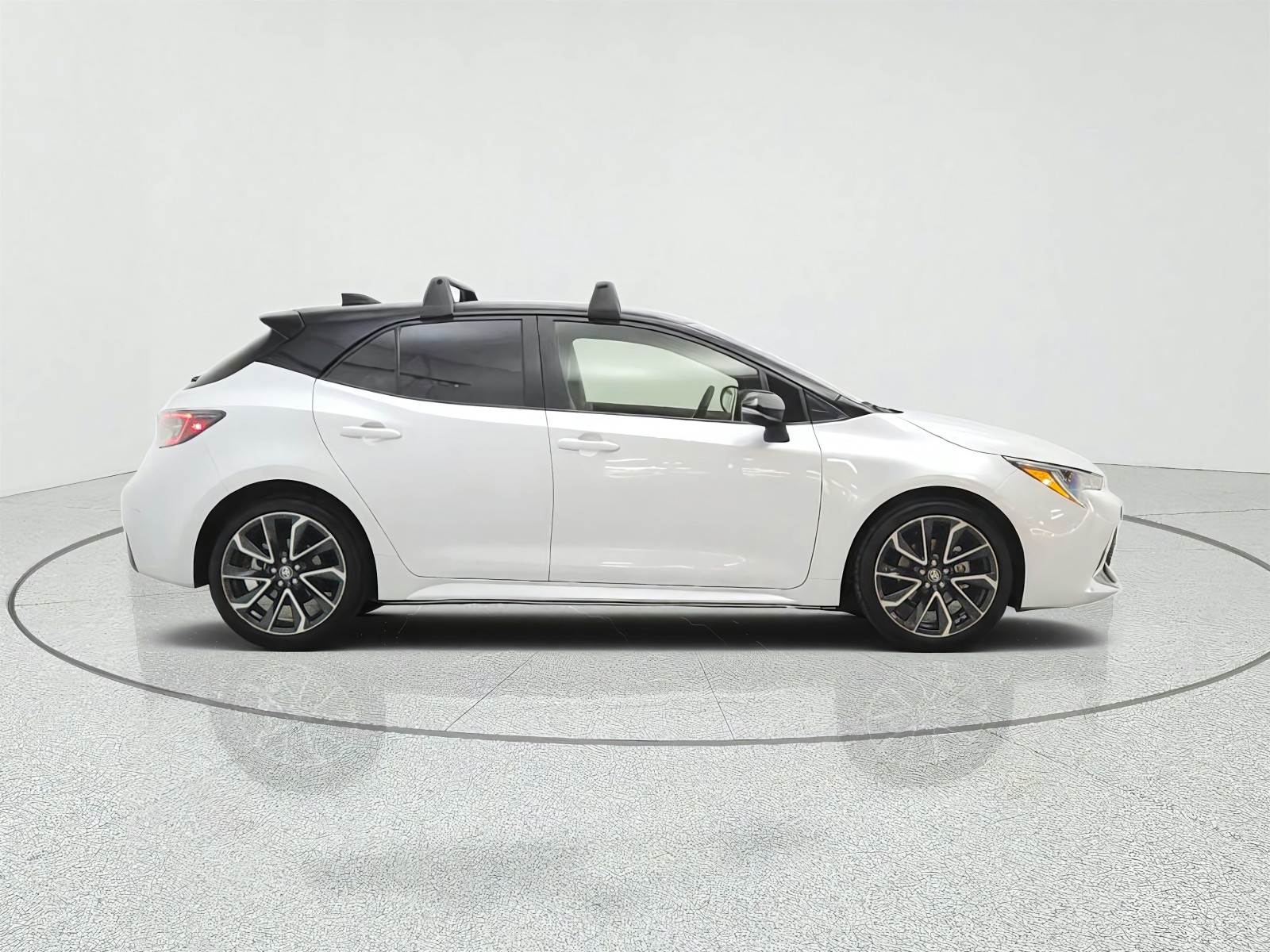 Used 2022 Midnight Black Metallic Toyota XSE CVT (Natl) image 4