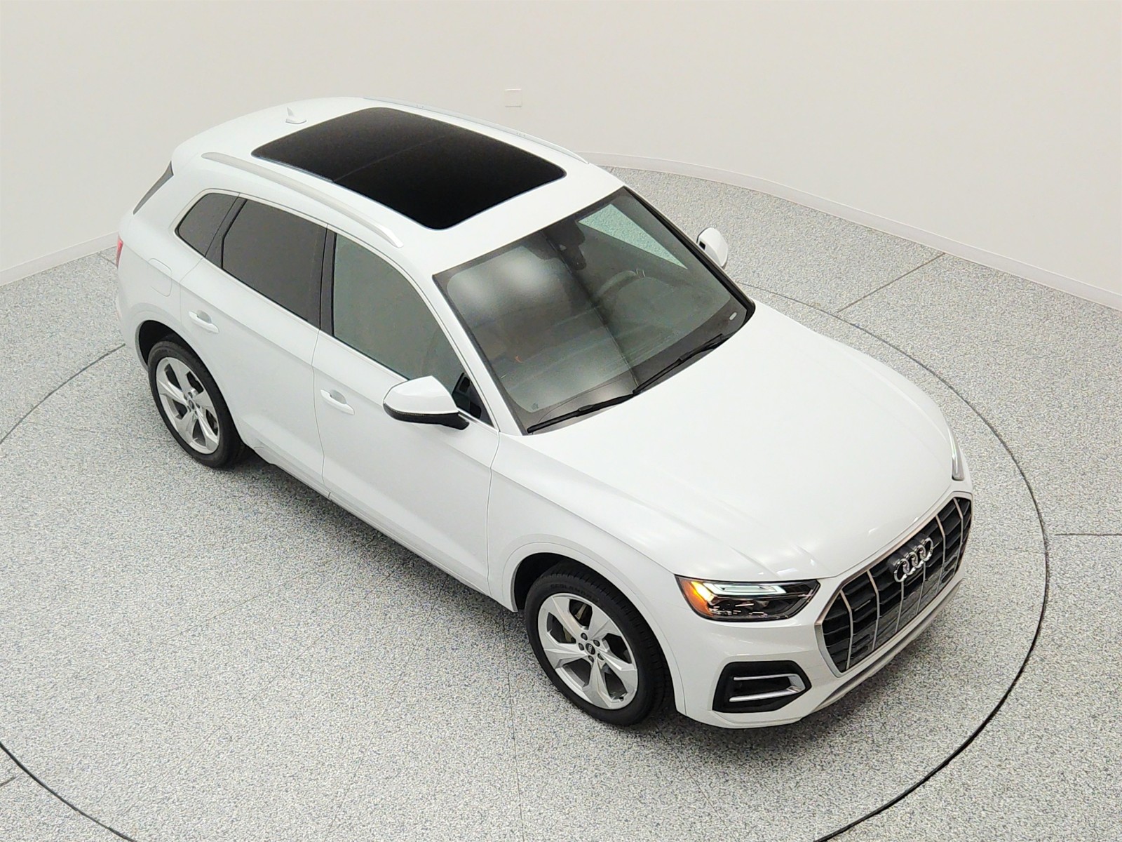 Used 2021 Glacier White Metallic Audi Premium Plus 45 TFSI quattro image 22
