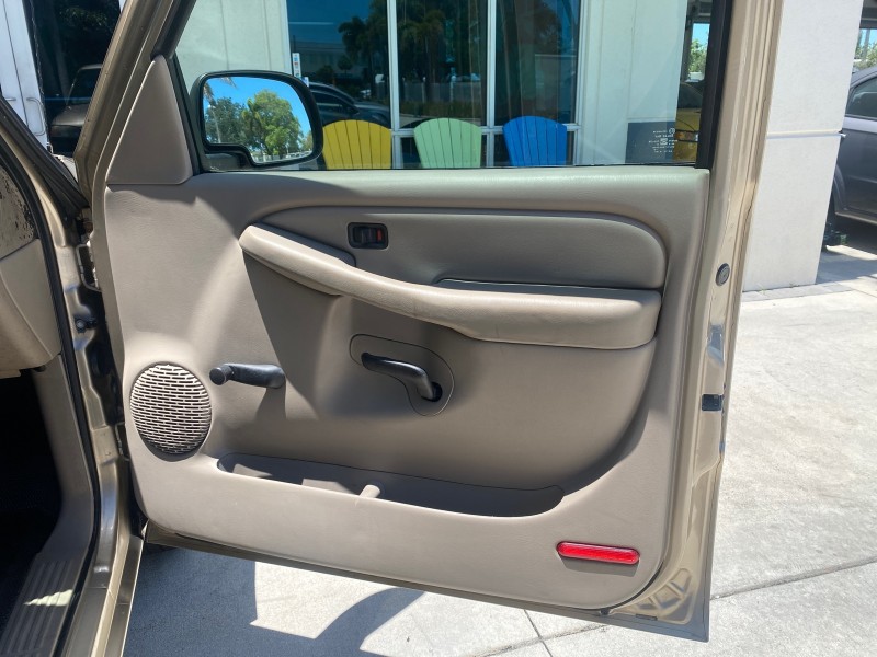 2005 GMC Sierra 1500 LOW MILES 83837 AC NO ACCIDENTS in ,