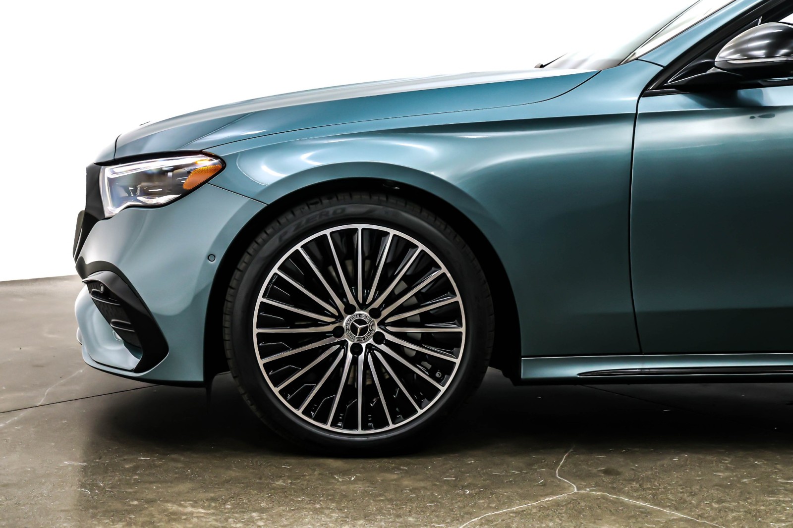 New 2026 Verde Silver Metallic Mercedes-Benz E 350 image 10