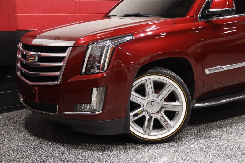 2016 Cadillac Escalade Luxury Collection 4dr Suv in , 