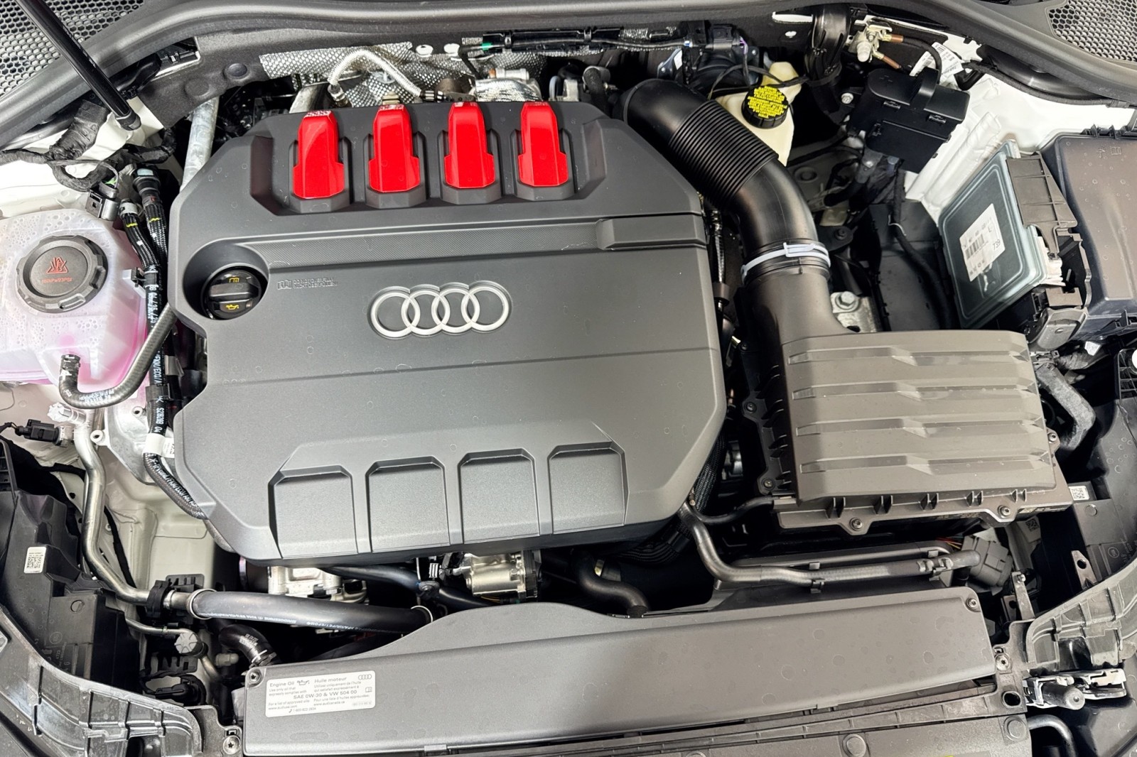 New 2026 Glacier White Metallic Audi quattro image 28