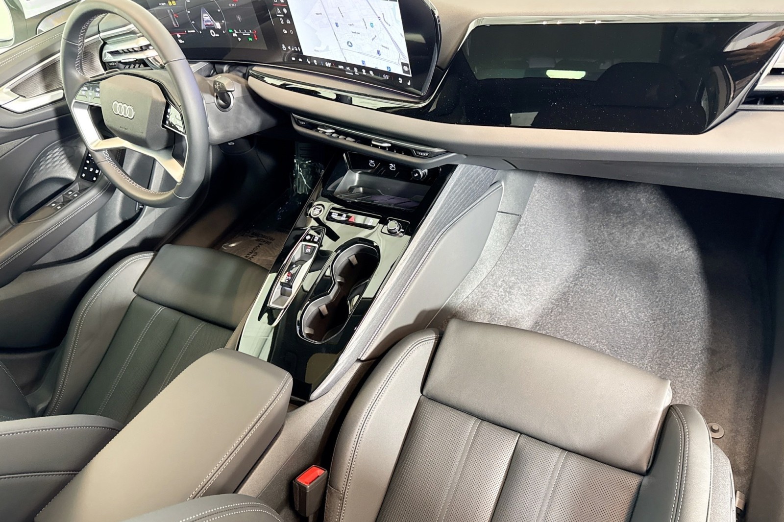 New 2025 Glacier White Metallic Audi Premium Plus 2.0 TFSI quattro image 25