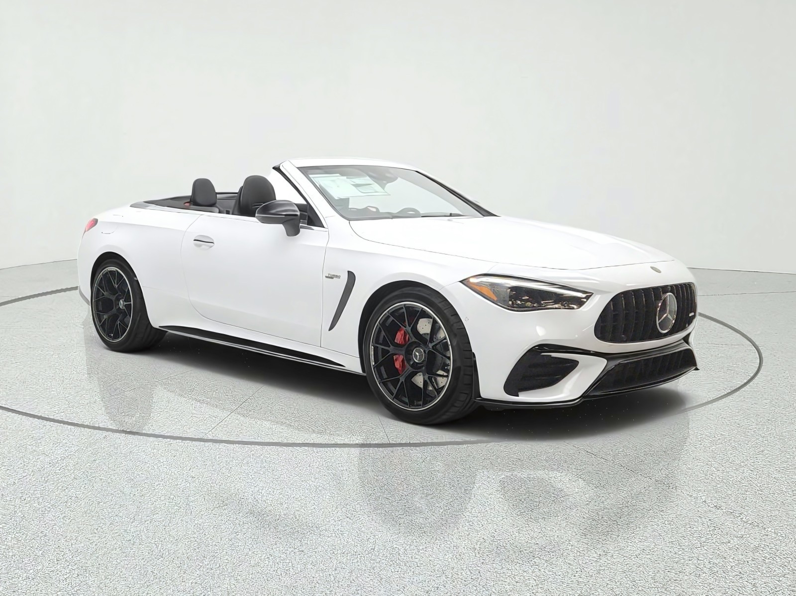 New 2027 MANUFAKTUR Moonlight White Metallic Mercedes-Benz AMG® CLE 53 4MATIC+ Cabriolet image 3