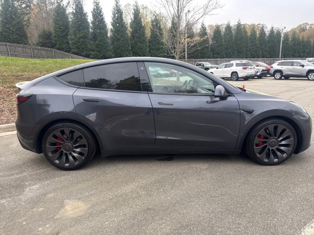 TeslaModel Y8
