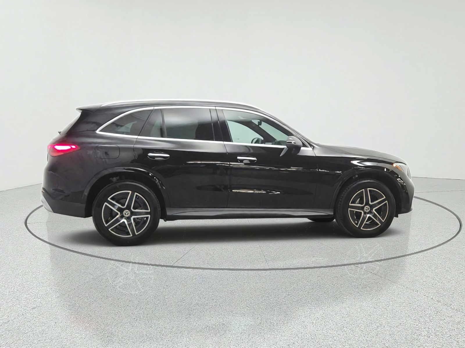 New 2026 Black Mercedes-Benz GLC 300 4MATIC® SUV image 4
