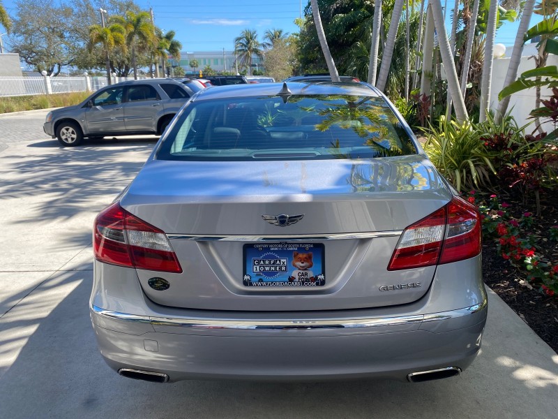 2012 Hyundai Genesis 3.8L SUNROOF PREM PKG in , 