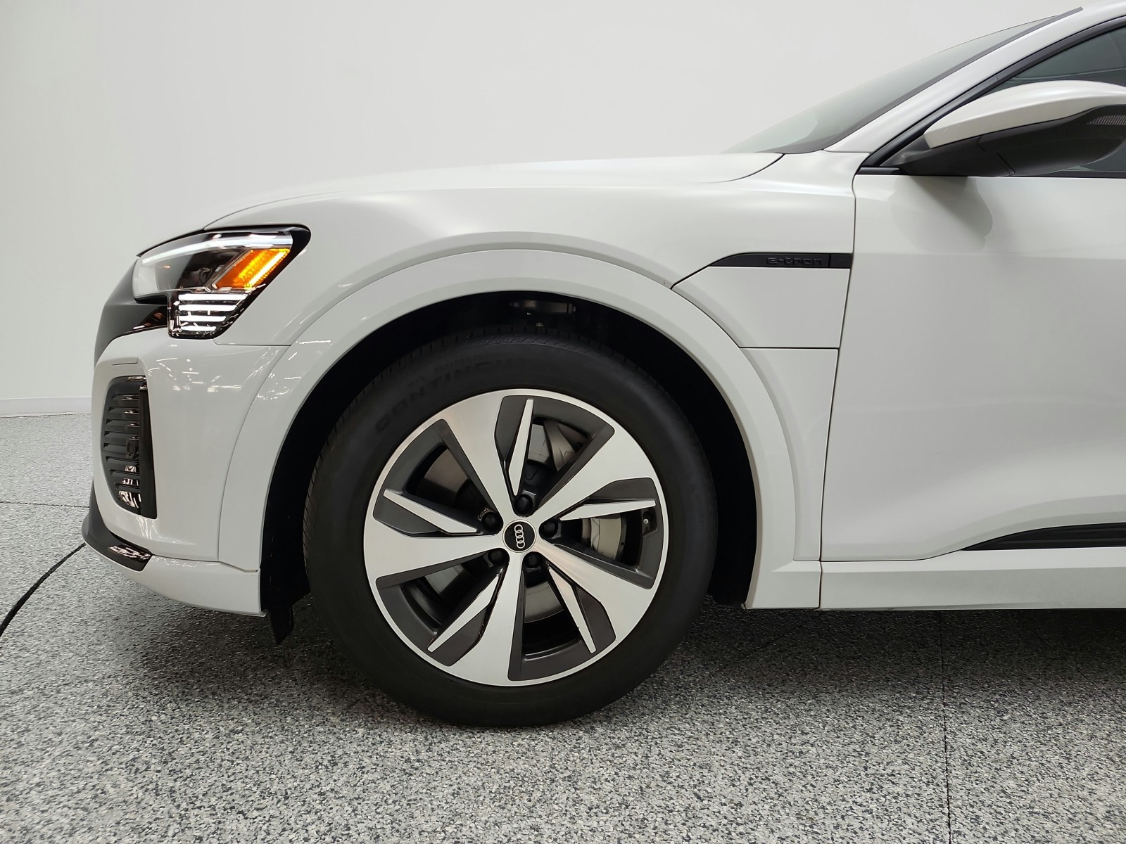Used 2024 Glacier White Metallic Audi S line Premium image 30