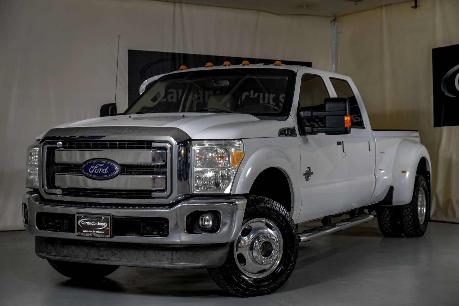 2012 Ford F-350 DRW Lariat 4