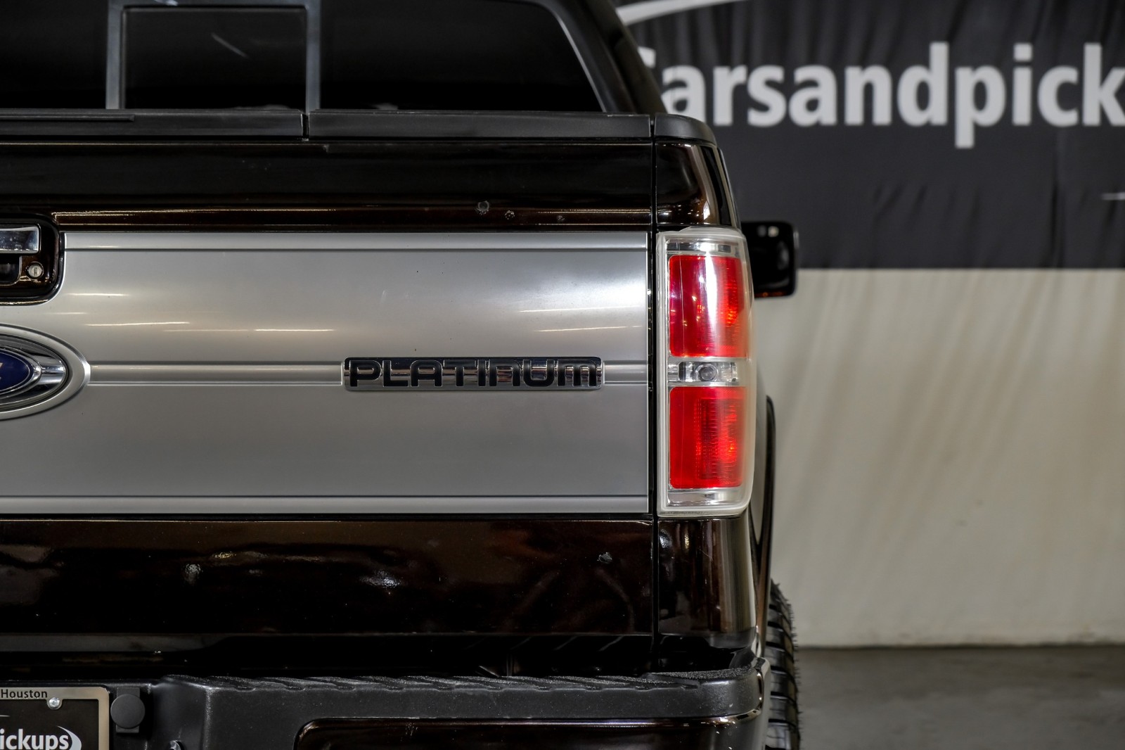 2014 Ford F-150 Platinum 40