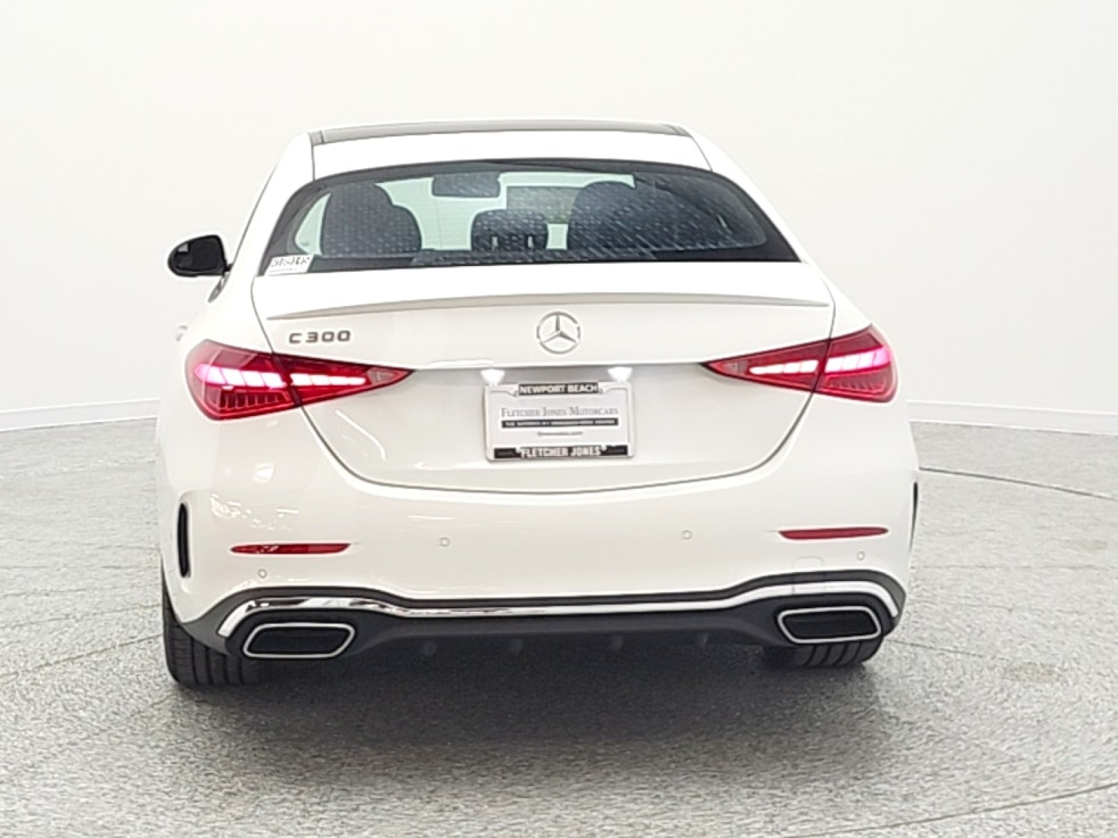 New 2026 MANUFAKTUR Moonlight White Metallic Mercedes-Benz C 300 image 6