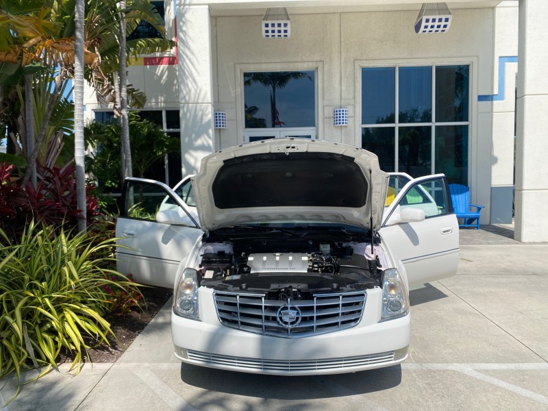 2006 Cadillac DTS LOW MILES 58,287 in , 