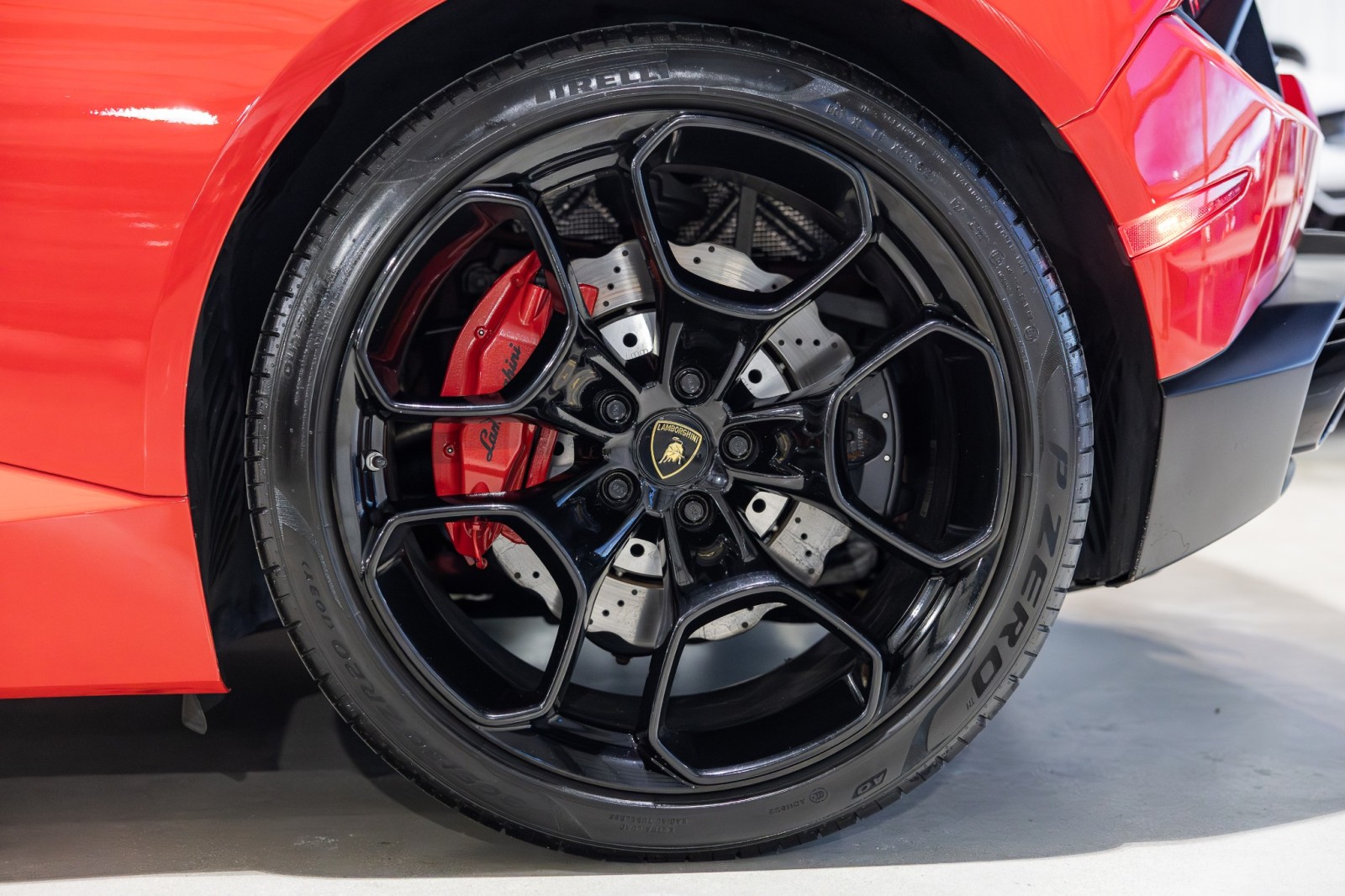 Used Car 2017 Lamborghini Huracan  - Giano Wheels - Rosso Mars Metallic - Transparent Engine Bonnet For Sale Under $220,000 In Boerne, Texas