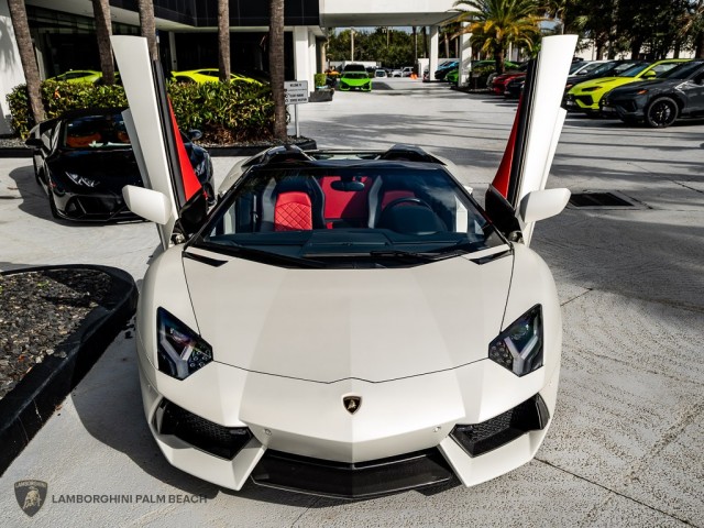 Lamborghini Aventador