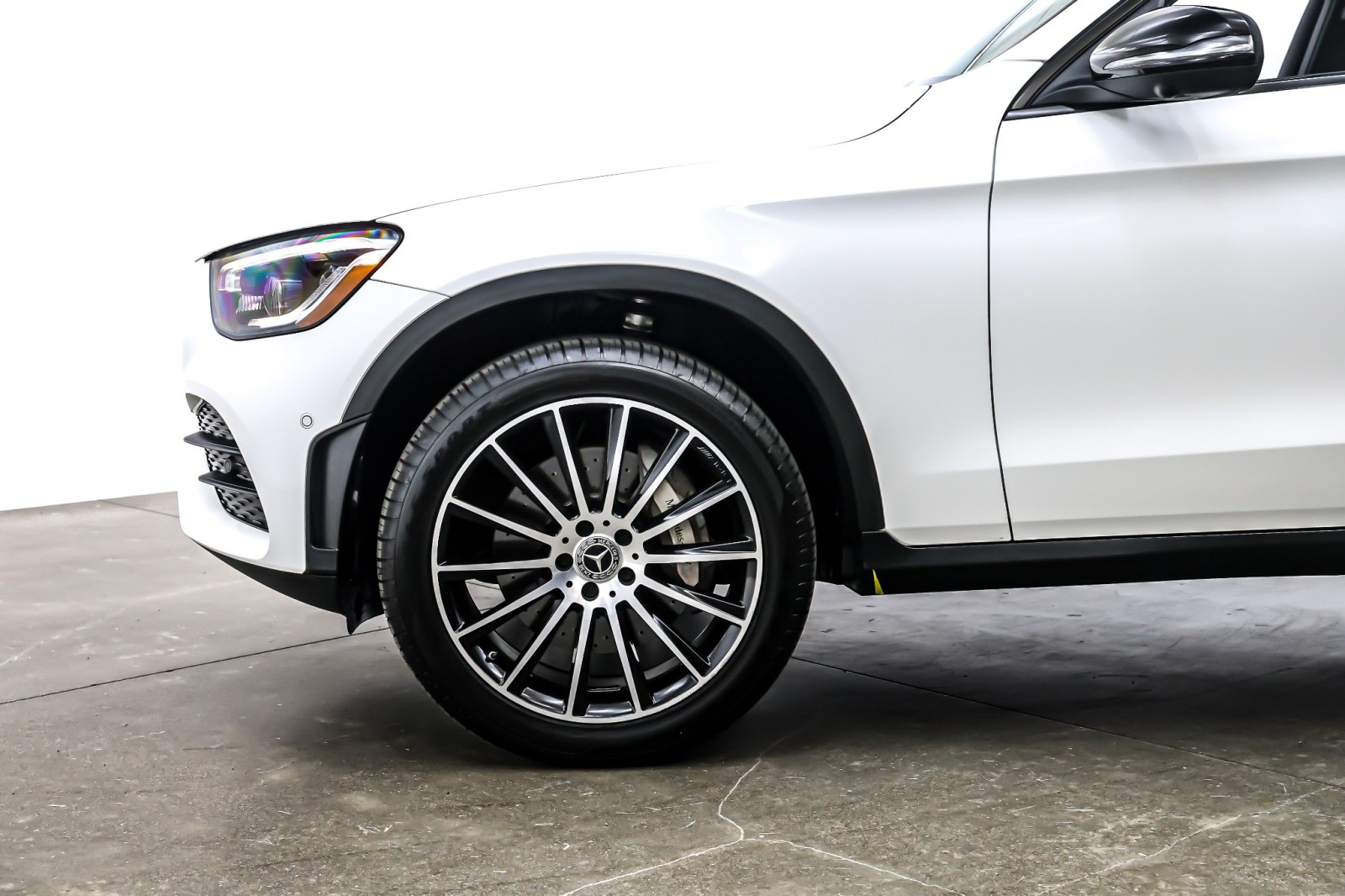 Used 2022 Polar White Mercedes-Benz GLC 300 4MATIC® Coupe image 11