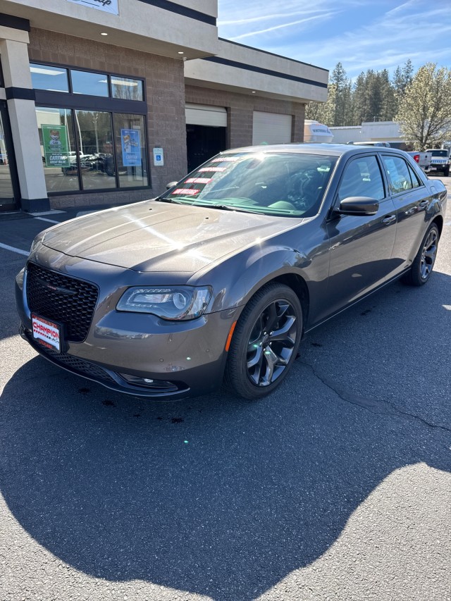 Granite Crystal Metallic 2023 Chrysler 300 S V6 RWD Sedan Rear-Wheel Drive Automatic