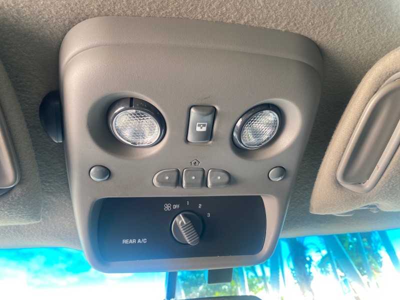 2001 Chevrolet Suburban LT Z71 1 FL 4WD 44 SERVICES NO ACCIDENTS in ,