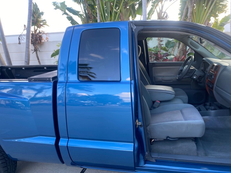 2005 Dodge Dakota SLT LOW MILES 69,842 4WD CLUB in , 