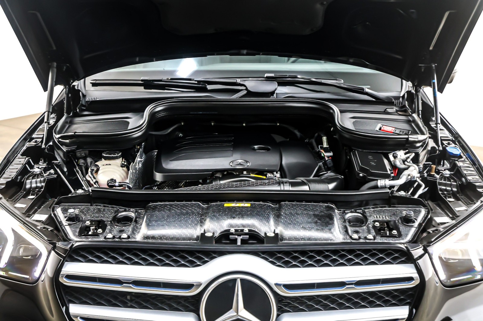 Certified Used 2023 Black Mercedes-Benz GLE 350 SUV image 13