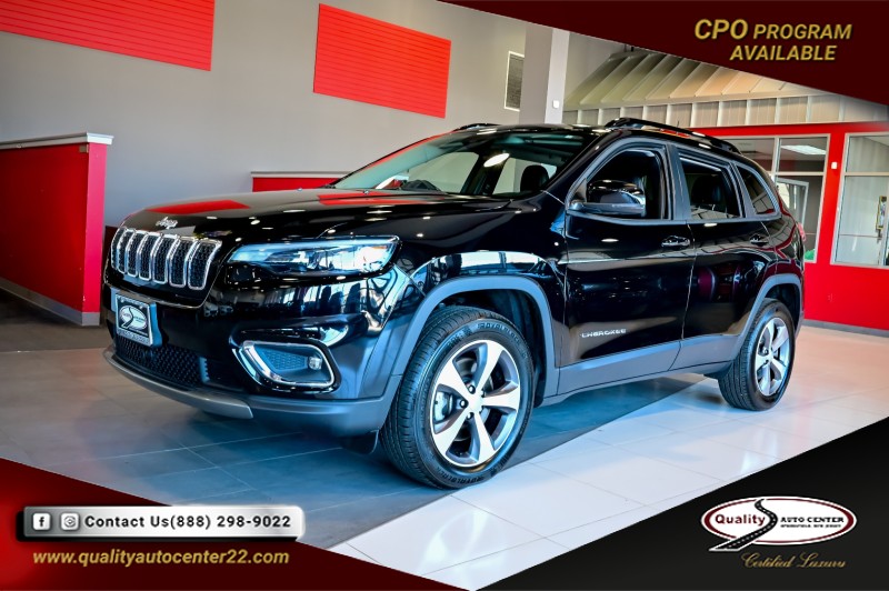 Diamond Black Crystal Pearlcoat 2022 Jeep Cherokee Limited 4WD SUV / Crossover Four-Wheel Drive Automatic