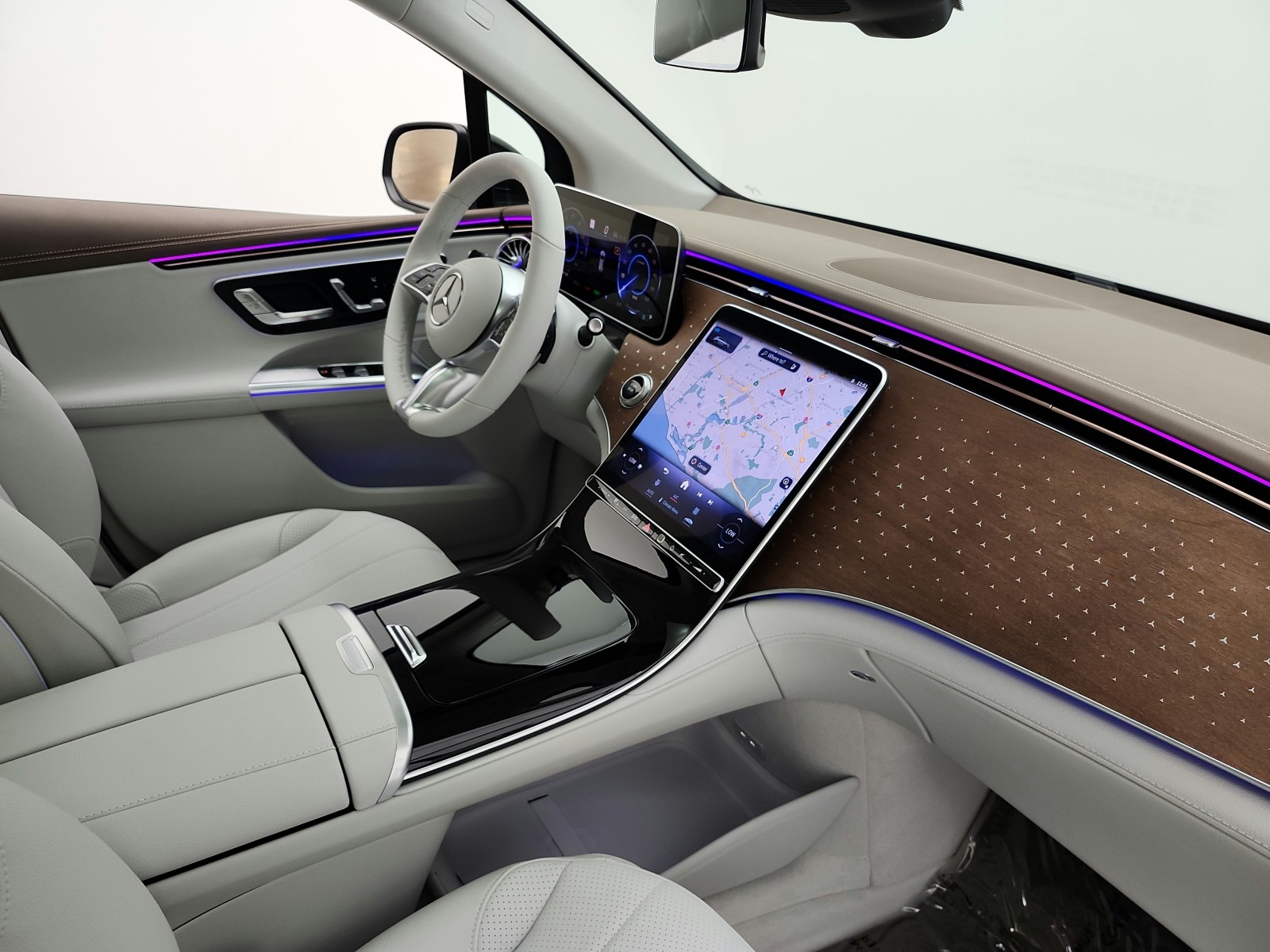 New 2027 Black Mercedes-Benz EQE 320 4MATIC® SUV image 12