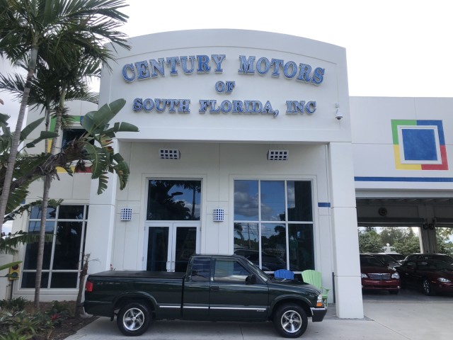 2003 Chevrolet S-10 LS EXT in pompano beach, Florida