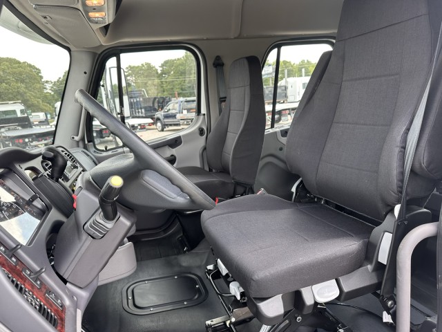 2024 Freightliner M2 Crew Cab Custom 22'  Rollback  in , 