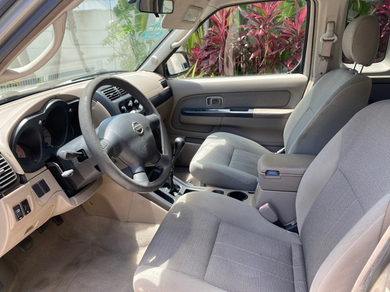 2004 Nissan Frontier 2WD XE LOW MILES 70,694 PU in , 