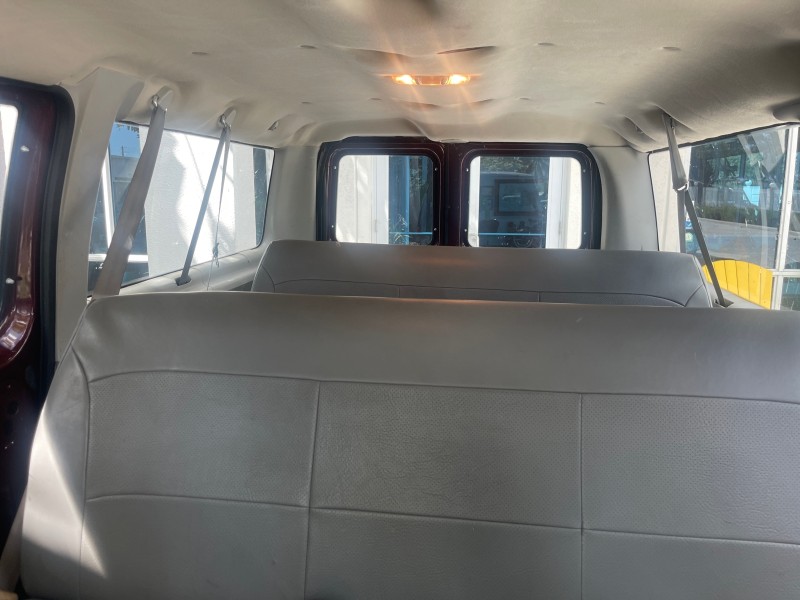 2006 Ford Econoline Wagon XLT 8 PASS LOW MILES 56328 in ,