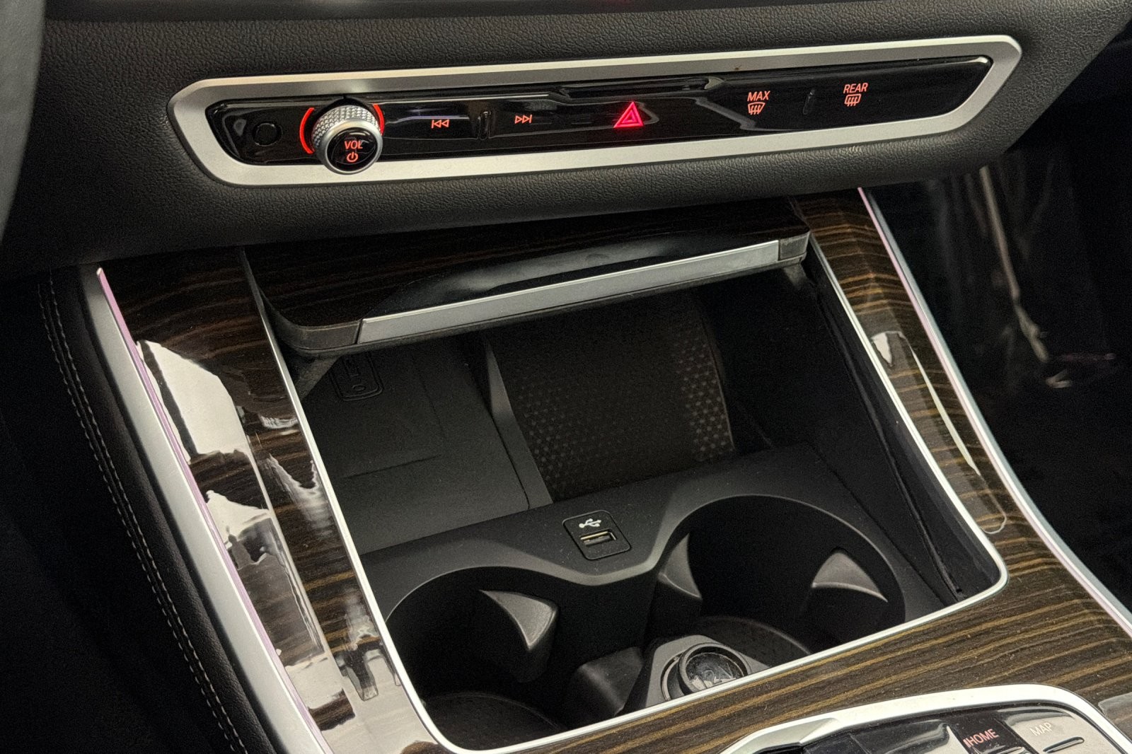 Used 2025 SKYSCRAPER GREY BMW xDrive40i Sports Activity Vehicle image 20