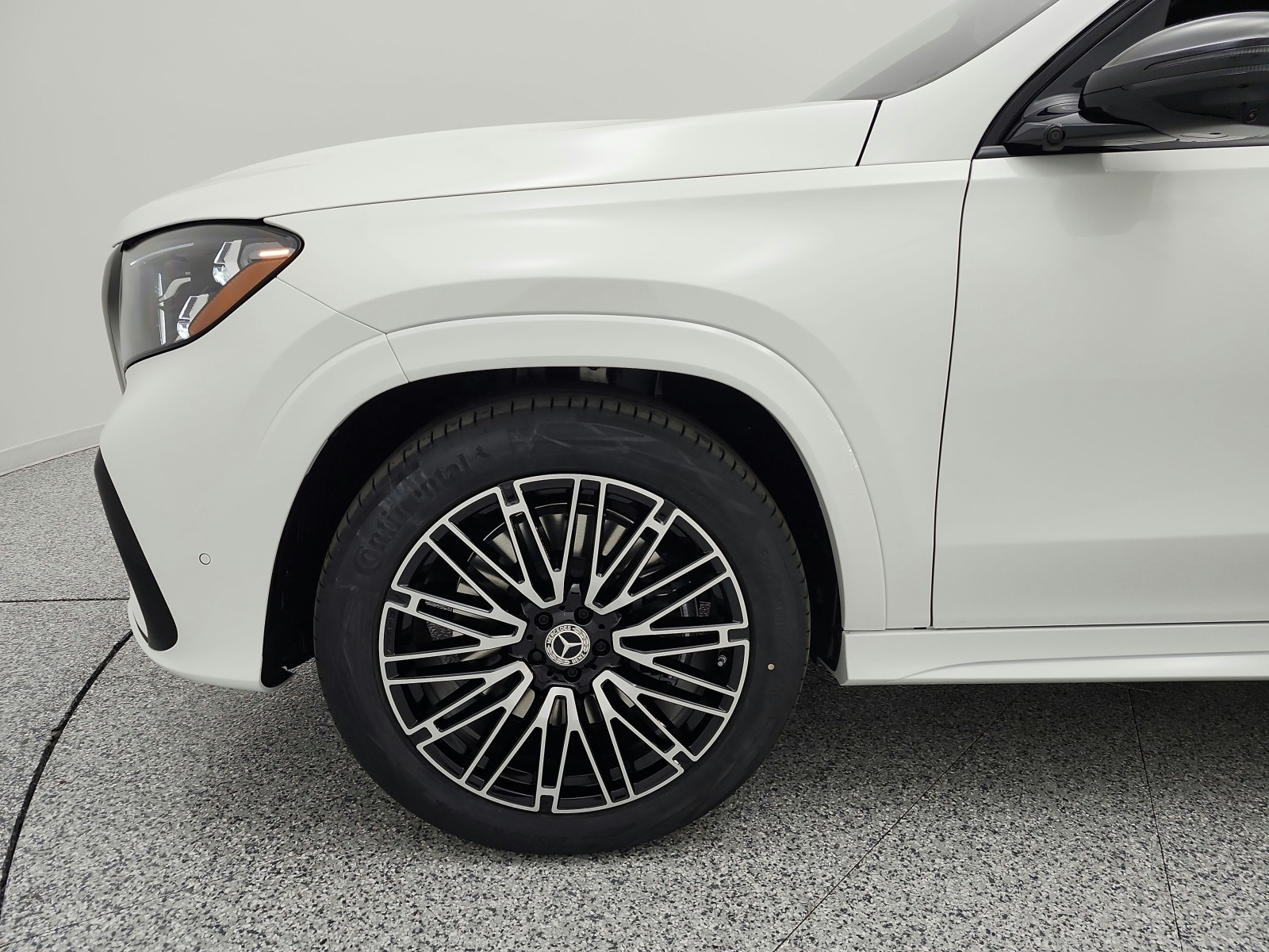 New 2027 Polar White Mercedes-Benz GLS 450 4MATIC® SUV image 13