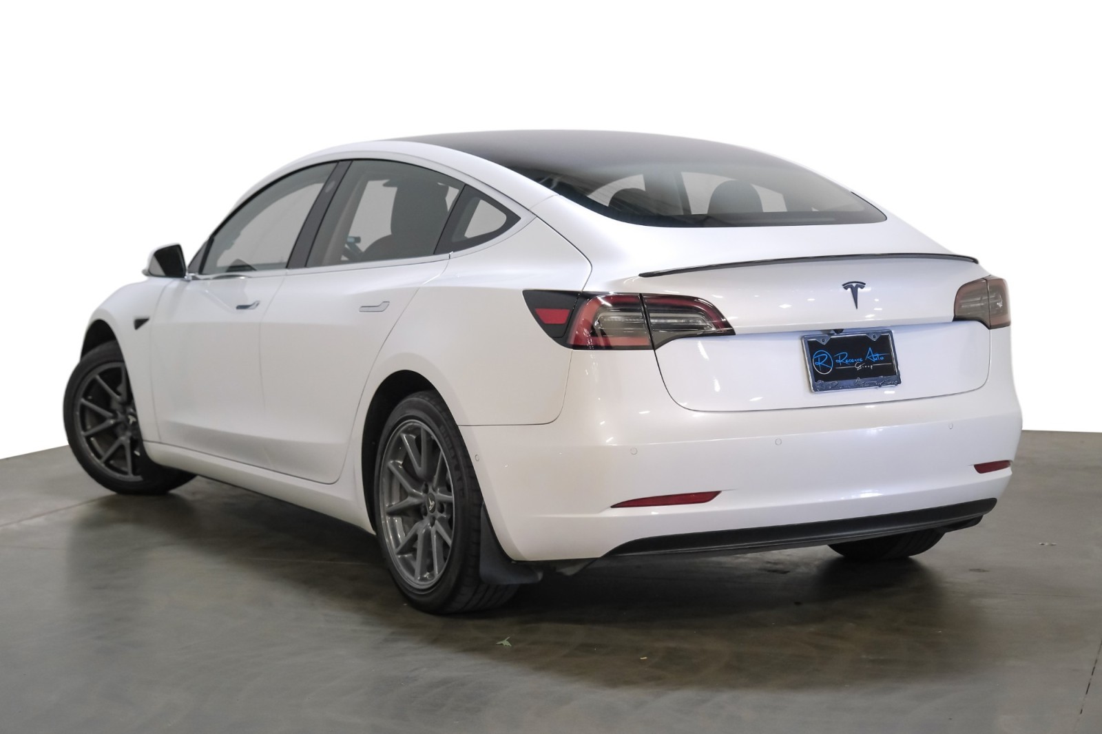 2019 Tesla Model 3 Standard Range Plus 9