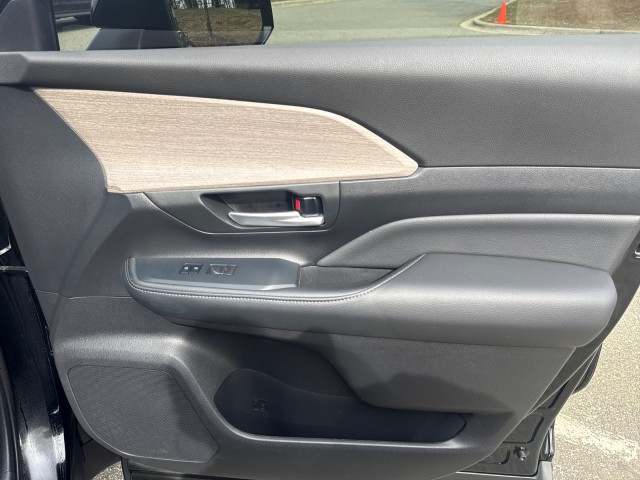 ToyotaGrand Highlander19