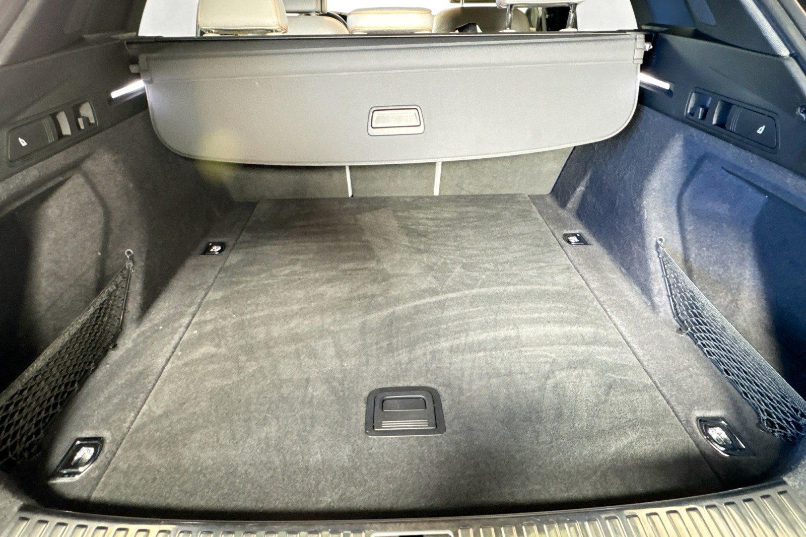 Used 2024 Daytona Gray Pearl Effect Audi Prestige image 25