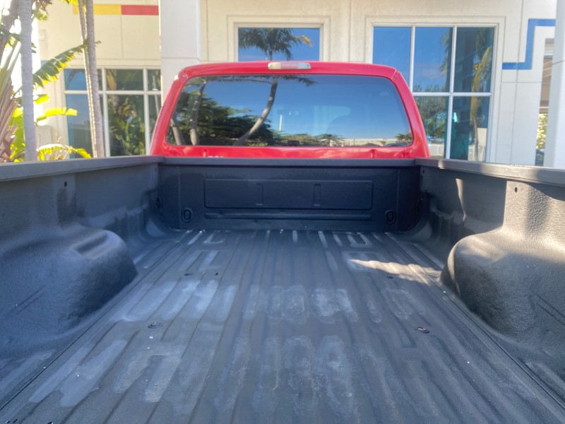 2008 Ford Super Duty F-350 DRW XL LOW MILES 43,076 4WD in ,