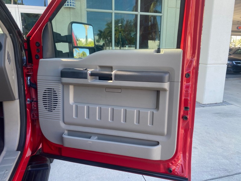 2008 Ford Super Duty F-350 DRW XL LOW MILES 43,076 4WD in ,