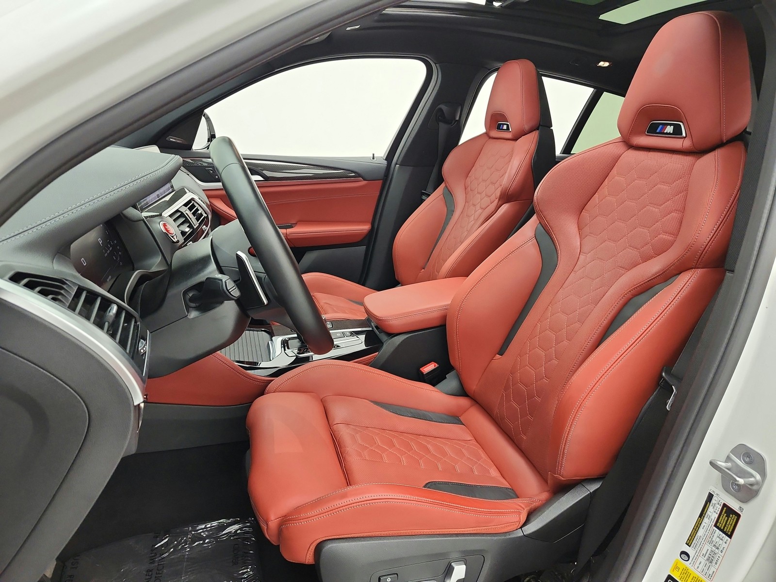 Used 2021 Alpine White BMW Sports Activity Coupe image 10