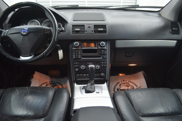 Used 2013 Volvo XC90 Platinum SUV for sale in Geneva NY