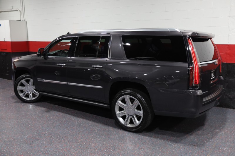 2015 Cadillac Escalade ESV Premium 4WD 4dr Suv in , 