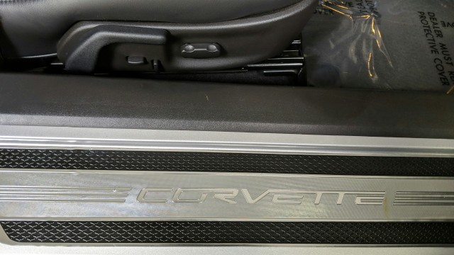 2011 Chevrolet Corvette w/3LT 25