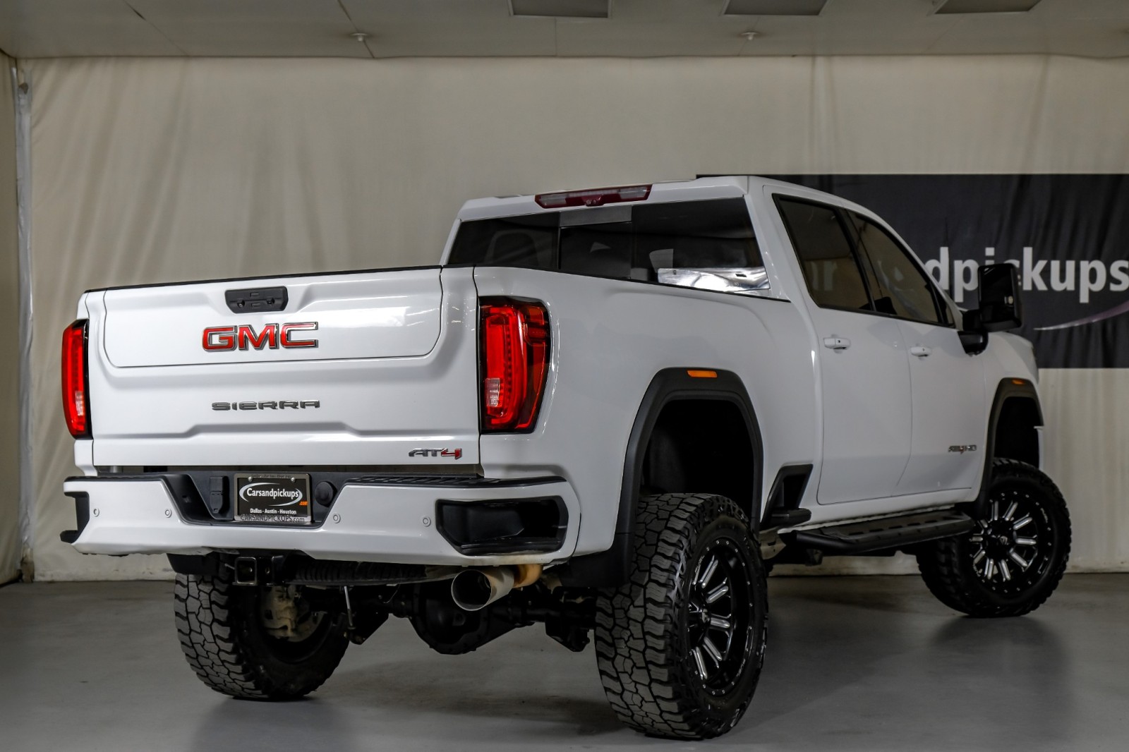 2020 GMC Sierra 2500HD AT4 8