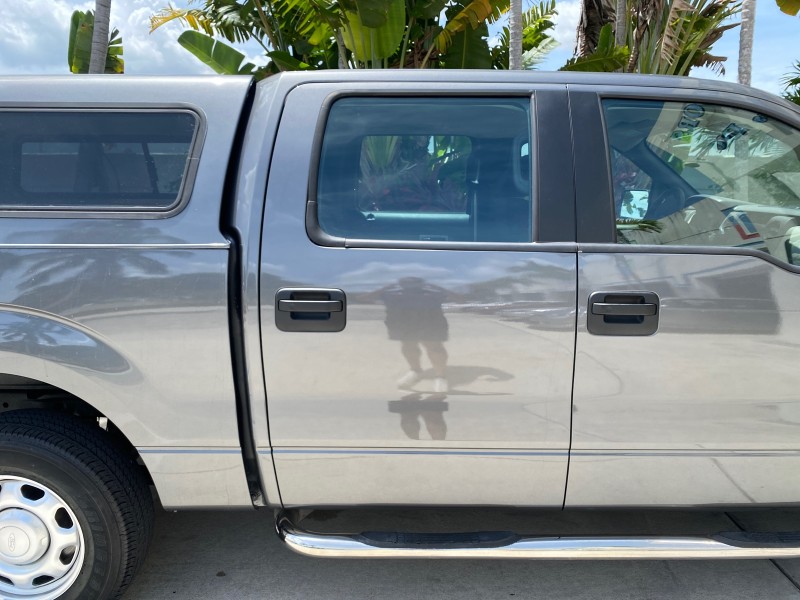 2010 Ford F-150 4 DR CREW XL LOW MILES 34,625 in , 