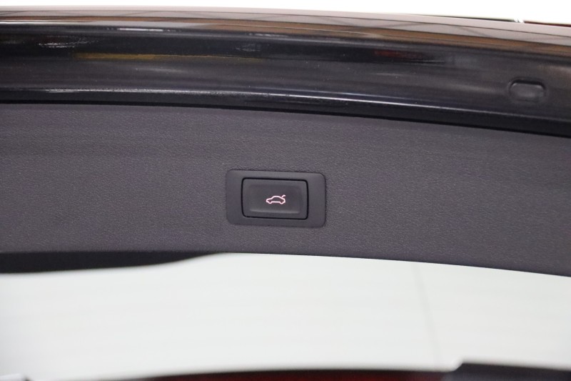 2015   Audi SQ5 Prestige 4dr Suv in , 