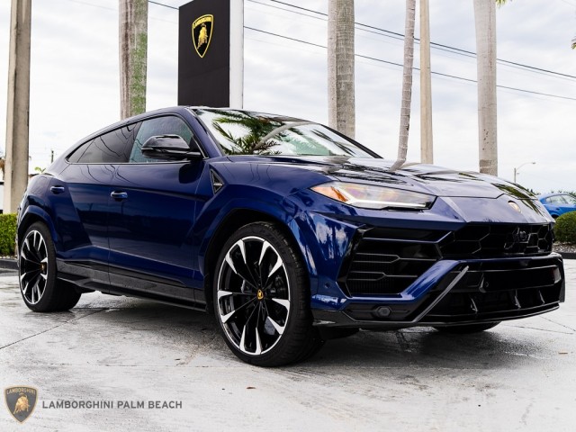 2022 Lamborghini Urus  in , 