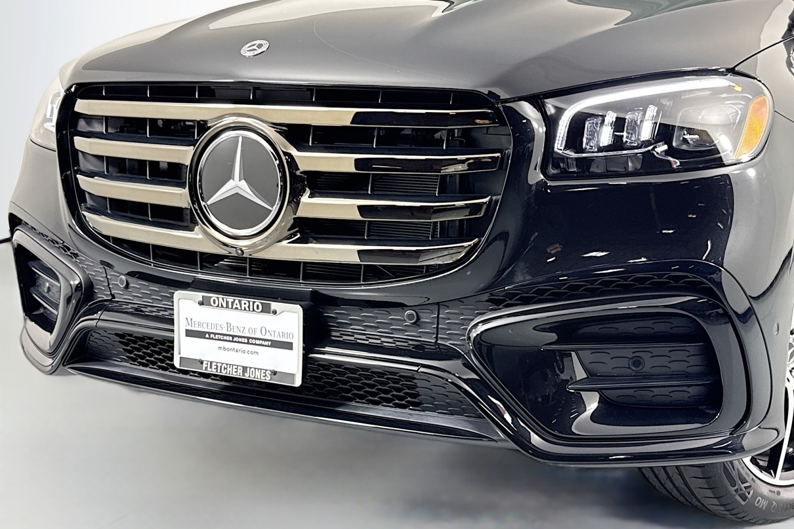 New 2026 Obsidian Black Metallic Mercedes-Benz GLS 580 4MATIC® SUV image 13