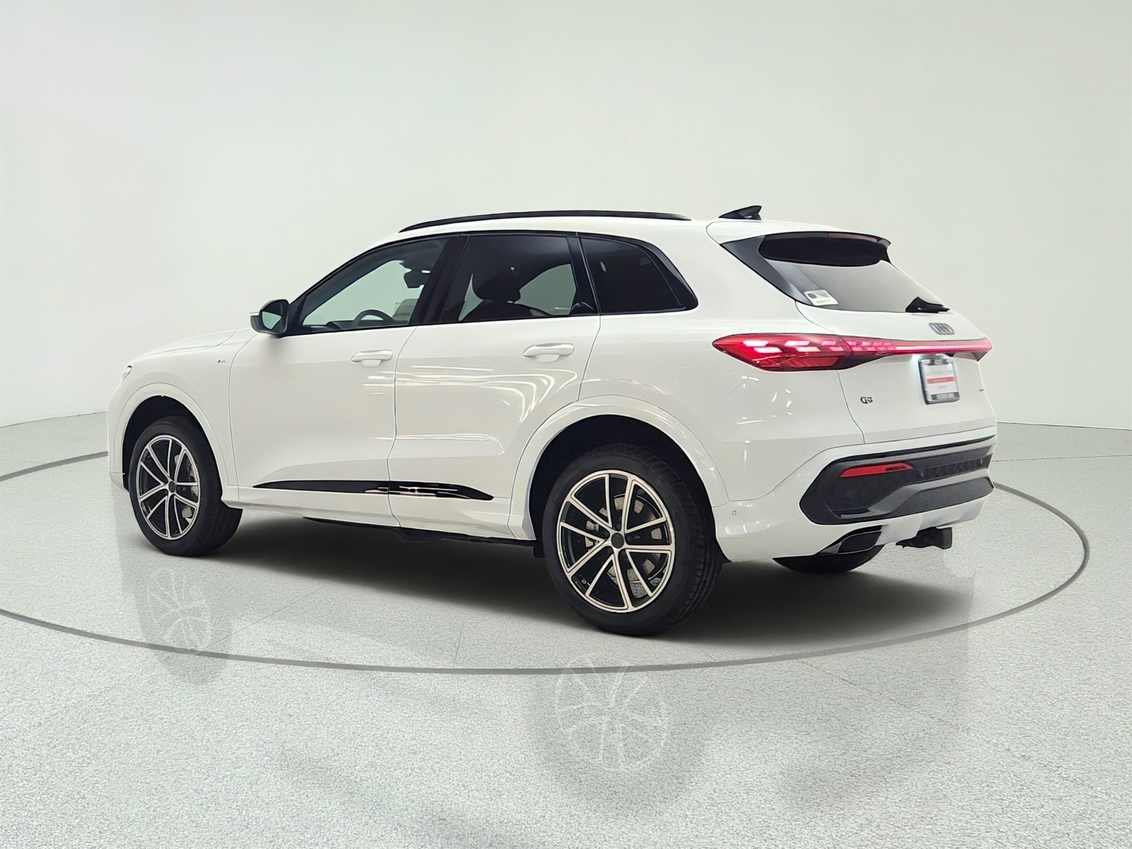 New 2026 Glacier White Metallic Audi Premium Plus 2.0 TFSI quattro image 7